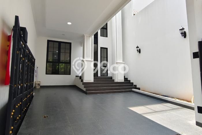 Jual Rumah Luas Megah Dengan View Cantik di Sektor 9-Bintaro, Tangerang Selatan Jual Rumah Luas Megah Dengan View Cantik di Sektor 9-Bintaro, Tangerang Selatan