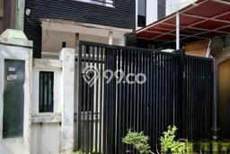 Rumah Modern 3 KT di Pondok Kelapa Jakarta Timur Unfurnished Rumah Modern 3 KT di Pondok Kelapa Jakarta Timur Unfurnished