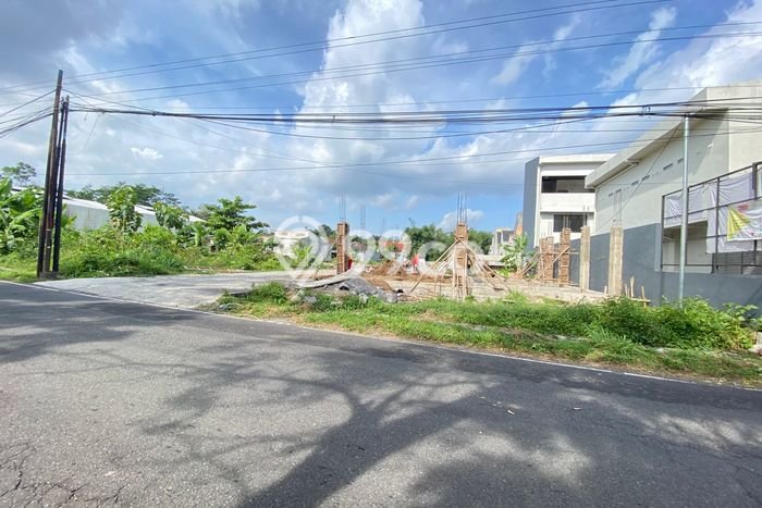 Lahan Kosong Dijual di Sleman dengan Area 173m2 Lahan Kosong Dijual di Sleman dengan Area 173m2