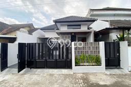 Rumah Modern Minimalis 4 Kamar Bisa Langsung Pindah di Mlati Rumah Modern Minimalis 4 Kamar Bisa Langsung Pindah di Mlati