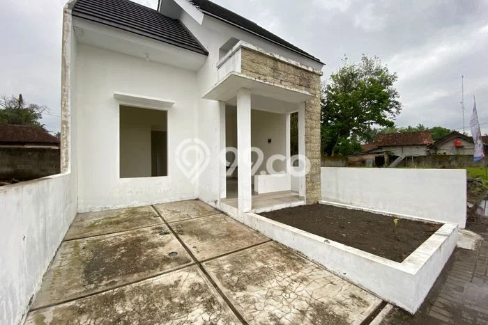 Jual Rumah Harga Miring Sleman Punya 2 Kamar & LT 103m2 Jual Rumah Harga Miring Sleman Punya 2 Kamar & LT 103m2