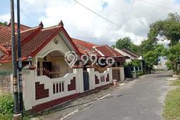Rumah Modern 3 KT di Maguwoharjo Yogyakarta Unfurnished Rumah Modern 3 KT di Maguwoharjo Yogyakarta Unfurnished