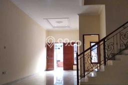 Disewakan! Rumah 3 Kamar Tidur &
3 Kamar Mandi di Sunter, Jakarta Utara Disewakan! Rumah 3 Kamar Tidur &
3 Kamar Mandi di Sunter, Jakarta Utara