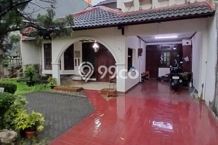 Siap Huni Rumah Mewah 5 Kamar di Pancoran Dekat ke Mana Pun Siap Huni Rumah Mewah 5 Kamar di Pancoran Dekat ke Mana Pun