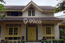 Dijual Rumah Luas Elegan Dengan View Cantik di Pondok Labu, Jakarta Selatan Dijual Rumah Luas Elegan Dengan View Cantik di Pondok Labu, Jakarta Selatan