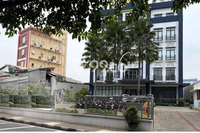 Kantor Dijual di Prime Area Jakarta Selatan Luas 2020m2 Kantor Dijual di Prime Area Jakarta Selatan Luas 2020m2