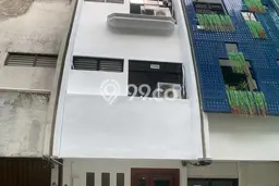 Ruko Dijual di Jakarta Pusat LT 72m2 & LB 390m2 Lokasi Terbaik! Ruko Dijual di Jakarta Pusat LT 72m2 & LB 390m2 Lokasi Terbaik!