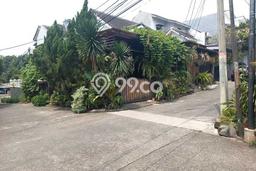 Rumah Strategis Minimalis Lb 176m2 di Ciputat Timur, Tangerang Selatan Rumah Strategis Minimalis Lb 176m2 di Ciputat Timur, Tangerang Selatan