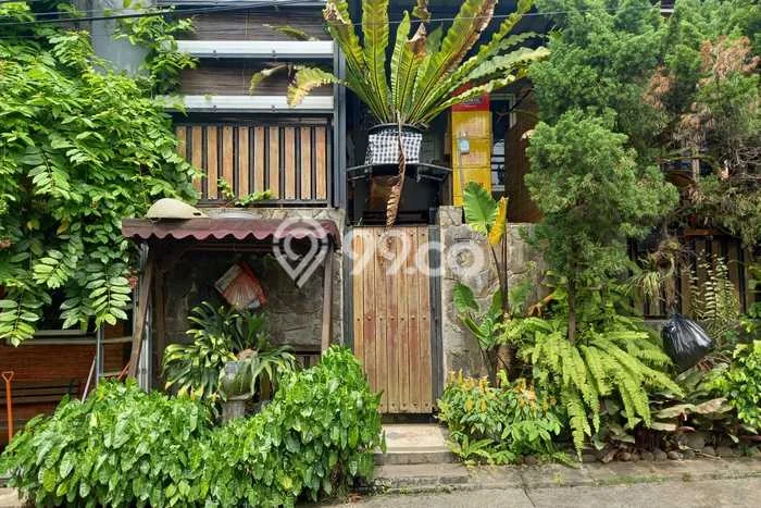 Rumah Strategis Minimalis Lb 176m2 di Ciputat Timur, Tangerang Selatan Rumah Strategis Minimalis Lb 176m2 di Ciputat Timur, Tangerang Selatan