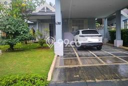 Rumah Mewah LB 0m2 Siap Huni Desain Elegan di Sentul, Bogor Rumah Mewah LB 0m2 Siap Huni Desain Elegan di Sentul, Bogor