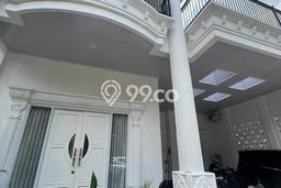 Rumah Elit Modern Tanpa Renovasi di Sentul Bogor Rumah Elit Modern Tanpa Renovasi di Sentul Bogor