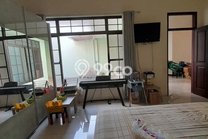 Siap Huni Hunian Elit 3 Kamar di Dukuh Pakis Dekat ke Mana Pun Siap Huni Hunian Elit 3 Kamar di Dukuh Pakis Dekat ke Mana Pun