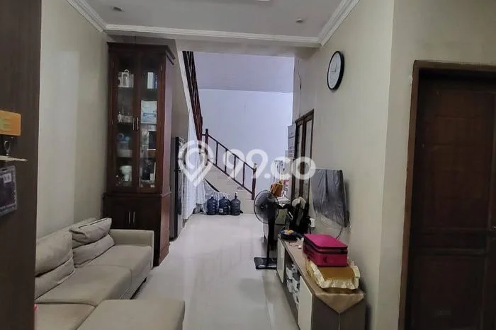 For Sale Rumah 2 Kamar Lokasi Ideal Nyaman dan Strategis di Lakarsantri For Sale Rumah 2 Kamar Lokasi Ideal Nyaman dan Strategis di Lakarsantri