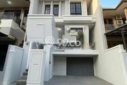 Siap Huni Rumah Mewah 4 Kamar di Wiyung Dekat ke Mana Saja Siap Huni Rumah Mewah 4 Kamar di Wiyung Dekat ke Mana Saja