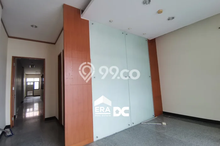 Ruko Dijual di Semarang LT 172m2 & LB 335m2 Lokasi Terbaik! Ruko Dijual di Semarang LT 172m2 & LB 335m2 Lokasi Terbaik!