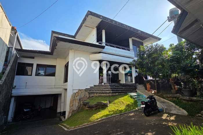 Dijual Rumah Kost di Salatiga, Salatiga, 4 KT, 3 KM, Bangunan 1000m2 Dijual Rumah Kost di Salatiga, Salatiga, 4 KT, 3 KM, Bangunan 1000m2