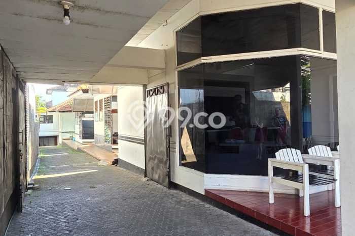 Dijual Rumah Kost di Salatiga, Salatiga, 4 KT, 3 KM, Bangunan 1000m2 Dijual Rumah Kost di Salatiga, Salatiga, 4 KT, 3 KM, Bangunan 1000m2