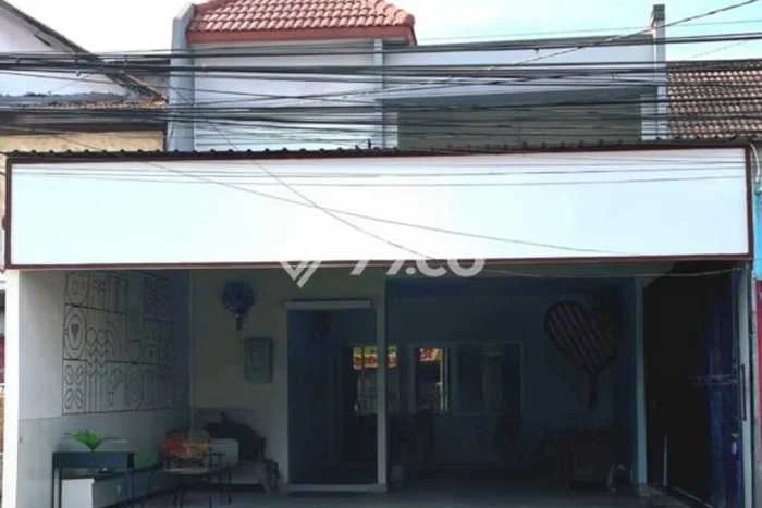 Komersial Bagus Dijual LB 240m2 Lokasi Strategis Semarang Area Cocok untuk Bisnis Komersial Bagus Dijual LB 240m2 Lokasi Strategis Semarang Area Cocok untuk Bisnis