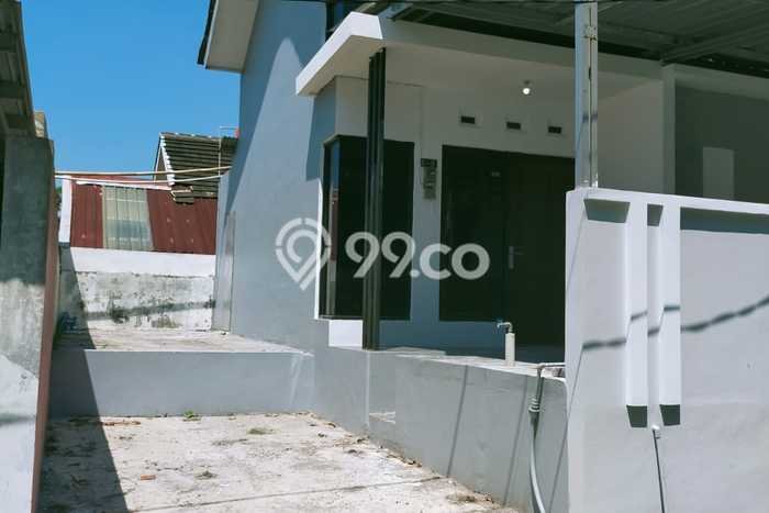 For Sale Rumah 2 Kamar Lokasi Ideal Bagus dan Strategis di Banyumanik For Sale Rumah 2 Kamar Lokasi Ideal Bagus dan Strategis di Banyumanik