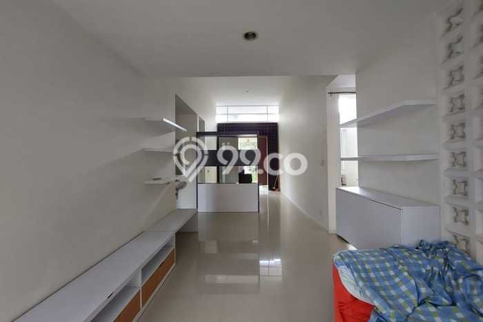 Disewakan! Rumah 2 Kamar Tidur &
1 Kamar Mandi di Citragrand, Semarang Disewakan! Rumah 2 Kamar Tidur &
1 Kamar Mandi di Citragrand, Semarang