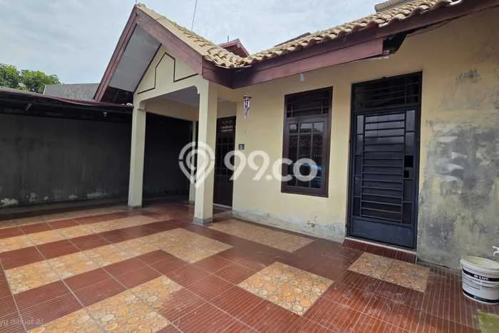 FOR SALE Kost 8 Kamar, 4 Kamar Mandi di Pedurungan, Semarang, Luas 300m2 FOR SALE Kost 8 Kamar, 4 Kamar Mandi di Pedurungan, Semarang, Luas 300m2