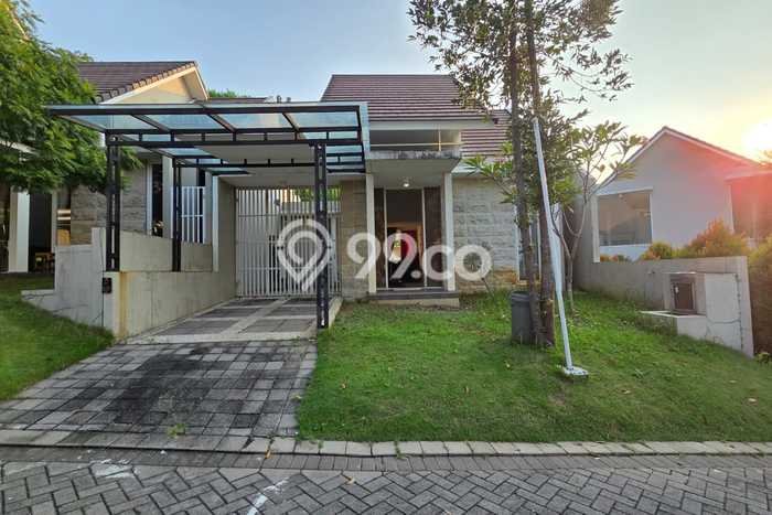 Disewakan! Rumah 2 Kamar Tidur &
1 Kamar Mandi di Citragrand, Semarang Disewakan! Rumah 2 Kamar Tidur &
1 Kamar Mandi di Citragrand, Semarang