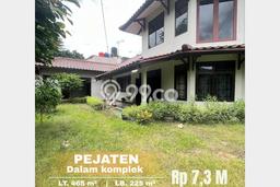 Rumah Luxury Modern Tanpa Renovasi di Pejaten Jakarta Selatan Rumah Luxury Modern Tanpa Renovasi di Pejaten Jakarta Selatan