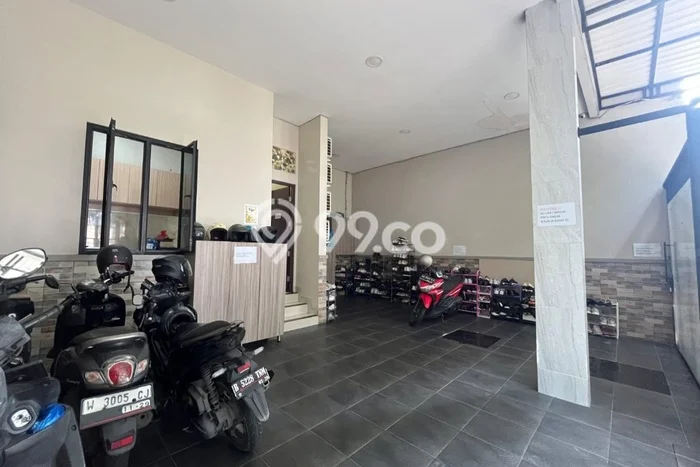 Cocok Untuk Investasi! For Sale Kost di Tanjung Duren 42 Kamar Cocok Untuk Investasi! For Sale Kost di Tanjung Duren 42 Kamar