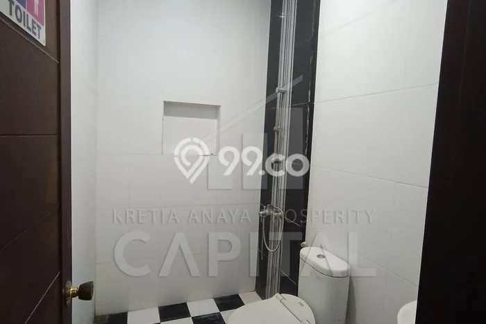 Dijual Hunian Rumah Terawat 3 Kamar di Taman Holis Indah, Bandung Dijual Hunian Rumah Terawat 3 Kamar di Taman Holis Indah, Bandung