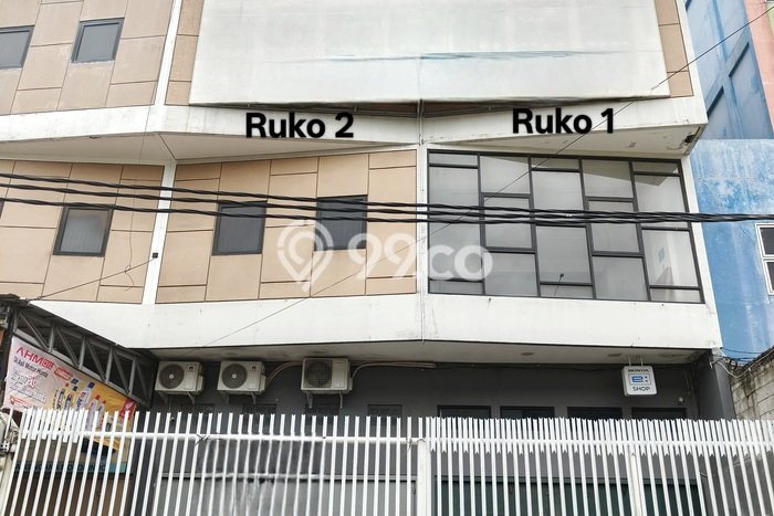 Untuk Disewa Ruko di Cakung Jakarta Timur LT 240m2, LB 530m2 Untuk Disewa Ruko di Cakung Jakarta Timur LT 240m2, LB 530m2