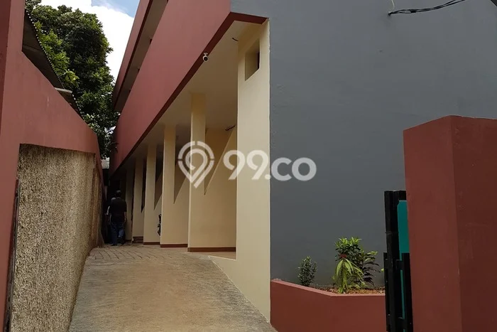 Kost Dijual di Cijantung dengan 12 KT dan Luas 400m2 Kost Dijual di Cijantung dengan 12 KT dan Luas 400m2
