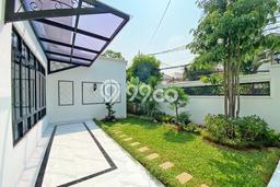Rumah Eksklusif Dijual LT 515m2 di Cilandak, Jakarta Selatan Rumah Eksklusif Dijual LT 515m2 di Cilandak, Jakarta Selatan
