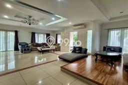 Siap Huni Rumah Mewah 5 Kamar di Kelapa Gading Dekat ke Mana Pun Siap Huni Rumah Mewah 5 Kamar di Kelapa Gading Dekat ke Mana Pun