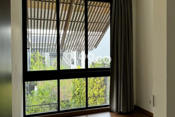 Disewakan Rumah Nyaman di Kemang LT 357m2 / LB 703m2 Kondisi Bagus Disewakan Rumah Nyaman di Kemang LT 357m2 / LB 703m2 Kondisi Bagus