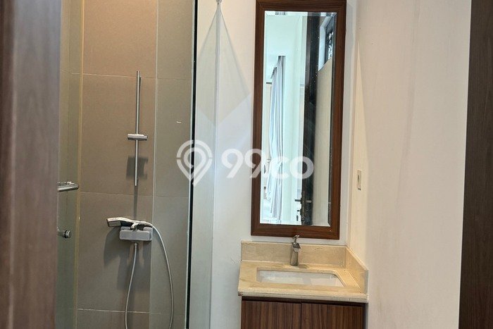 Disewakan Rumah Nyaman di Kemang LT 357m2 / LB 703m2 Kondisi Bagus Disewakan Rumah Nyaman di Kemang LT 357m2 / LB 703m2 Kondisi Bagus