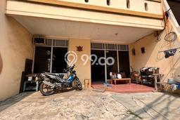 Rumah Strategis Modern Lb 160m2 di Kelapa Gading, Jakarta Utara Rumah Strategis Modern Lb 160m2 di Kelapa Gading, Jakarta Utara