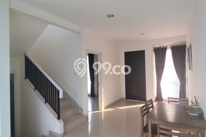 Rumah Luas Asri 3 KT Siap Pakai di Suvarna Sutera Tangerang Rumah Luas Asri 3 KT Siap Pakai di Suvarna Sutera Tangerang