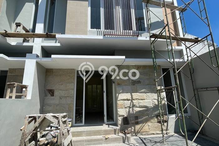 Rumah Luas Asri 3 KT Siap Pakai di Soekarno Hatta Malang Rumah Luas Asri 3 KT Siap Pakai di Soekarno Hatta Malang