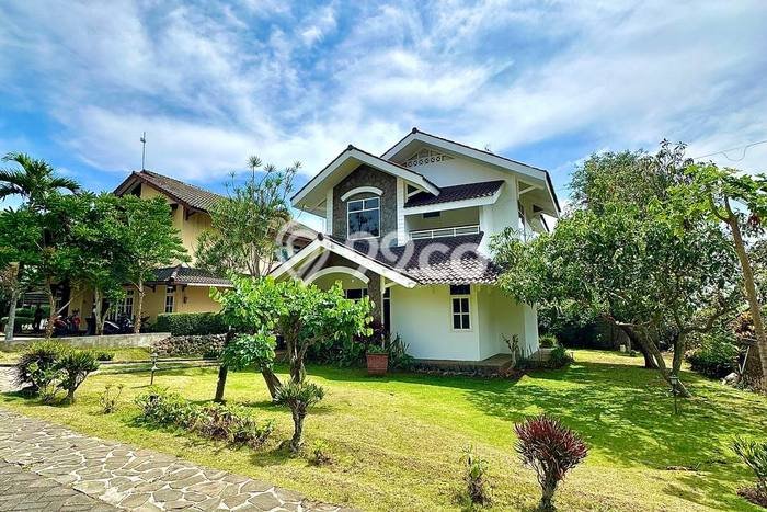 Vila Kawasan , Luas 554m2m², Posisi Premium Vila Kawasan , Luas 554m2m², Posisi Premium