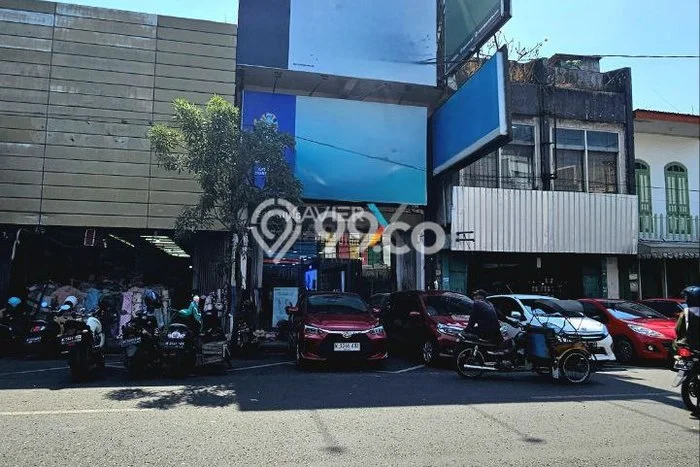 Komersial Usaha Dijual di Klojen Malang LT 519m2 & LB 1668m2 Komersial Usaha Dijual di Klojen Malang LT 519m2 & LB 1668m2