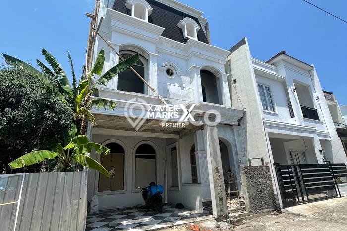 Jual Rumah Strategis Bagus Punya 3 KT di Blimbing Malang SHM Jual Rumah Strategis Bagus Punya 3 KT di Blimbing Malang SHM