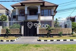 For Sale! Premium House LT 506m2 Desain Modern di Dieng Tidar For Sale! Premium House LT 506m2 Desain Modern di Dieng Tidar