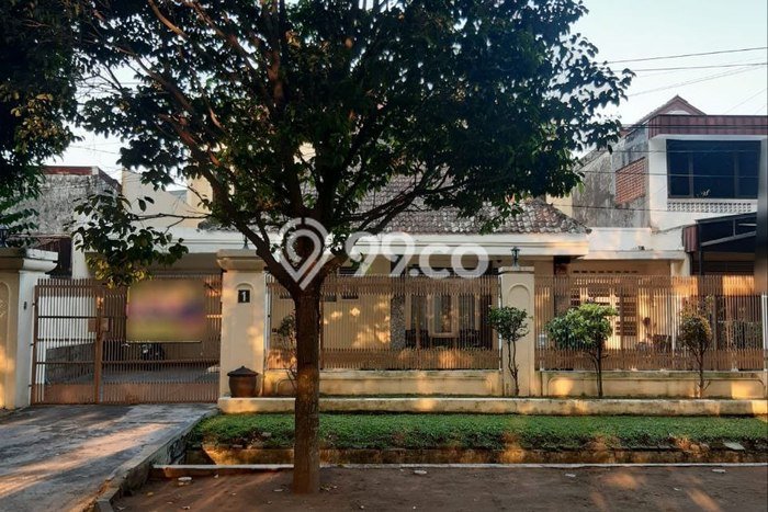 Rumah Mewah LB 467m2 Siap Pakai Desain Elegan di Malang Kota, Malang Rumah Mewah LB 467m2 Siap Pakai Desain Elegan di Malang Kota, Malang
