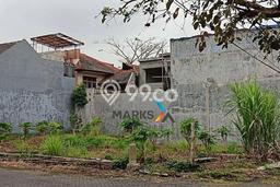 Tanah Dijual Lokasi Strategis di Malang dengan Luas 300m2 Tanah Dijual Lokasi Strategis di Malang dengan Luas 300m2