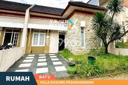 Dijual! Vila Kawasan , Luas 112m2m², Posisi Strategis Dijual! Vila Kawasan , Luas 112m2m², Posisi Strategis