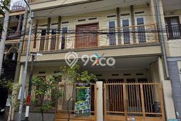 Dijual Rumah Kost di Malang Kota, Malang, 25 KT, 25 KM, Bangunan 600m2 Dijual Rumah Kost di Malang Kota, Malang, 25 KT, 25 KM, Bangunan 600m2