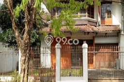 Hunian Mewah LB 213m2 Siap Pakai Desain Elegan di Sayap Dago, Bandung Hunian Mewah LB 213m2 Siap Pakai Desain Elegan di Sayap Dago, Bandung