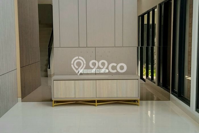 Ready to Use! Luxury House LT 228m2 Desain Elegan di Summarecon Bandung Ready to Use! Luxury House LT 228m2 Desain Elegan di Summarecon Bandung