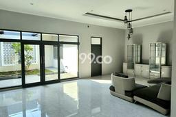 FOR SALE! Ruko di Cimahi Tengah Cimahi, LT 300m2, LB 212m2 FOR SALE! Ruko di Cimahi Tengah Cimahi, LT 300m2, LB 212m2