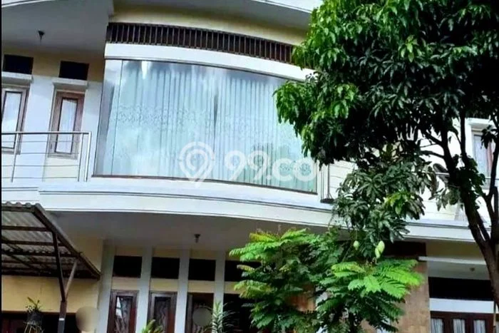 Dijual Rumah Premium dengan Fasilitas Sekitar Lengkap di Kiaracondong, Bandung Dijual Rumah Premium dengan Fasilitas Sekitar Lengkap di Kiaracondong, Bandung